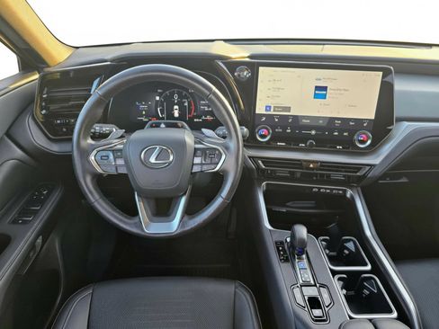 Used 2025 Lexus TX 350 FWD w/ Convenience Package image 13