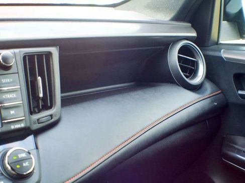 Used 2017 Toyota RAV4 SE w/ Power Extra Value Package image 44