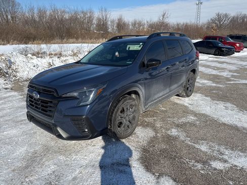 Used 2025 Subaru Ascent Bronze Edition w/ Popular Package #2 image 1