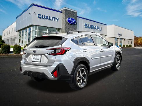 Used 2024 Subaru Crosstrek 2.0i Premium AWD/4WD image 4