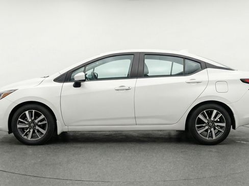 Used 2025 Nissan Versa SV w/ Trunk Package FWD image 5