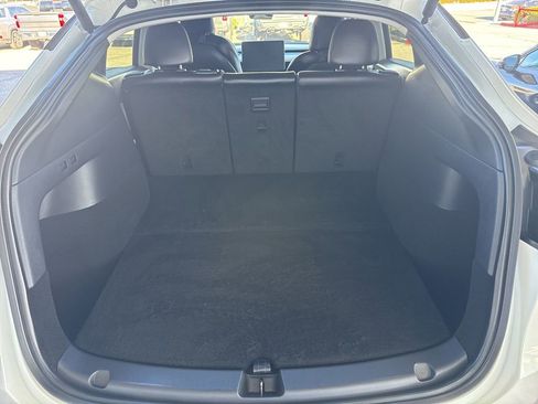 Used 2020 Tesla Model Y Long Range image 26