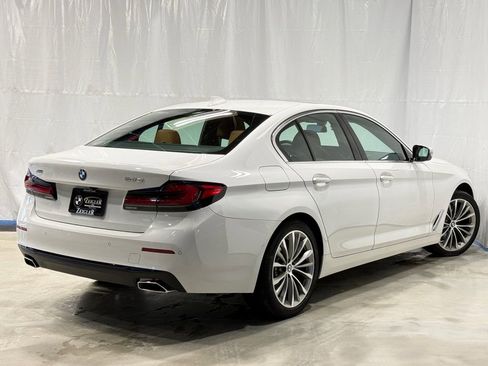 Certified 2022 BMW 540i xDrive w/ Convenience Package image 5