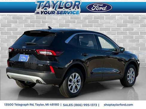 Certified 2024 Ford Escape Active image 3