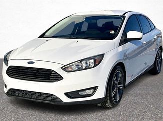 Used 2018 Ford Focus SE w/ SE Appearance Package video 4