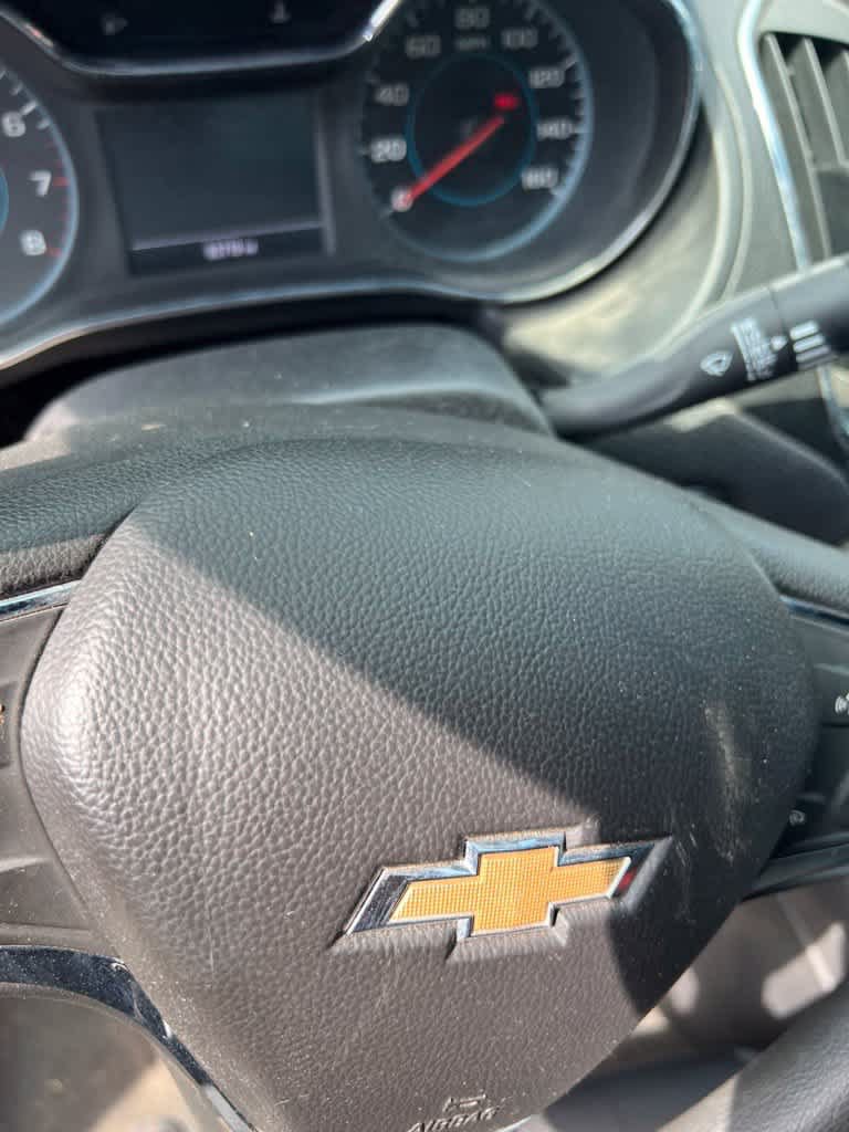 Used 2016 Chevrolet Cruze LT w/ Convenience Package FWD image 4