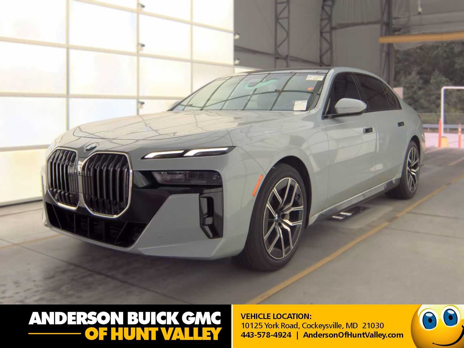 Used 2023 BMW 760i xDrive AWD/4WD image 1