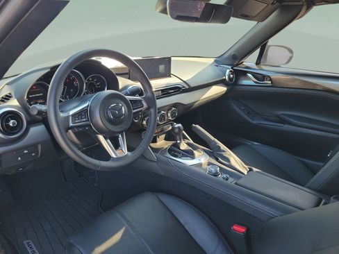 Used 2024 MAZDA MX-5 Miata Grand Touring w/ Weather Package RWD image 8