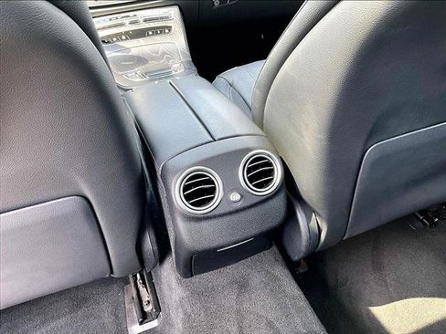 Used 2021 Mercedes-Benz E 350 Sedan image 22