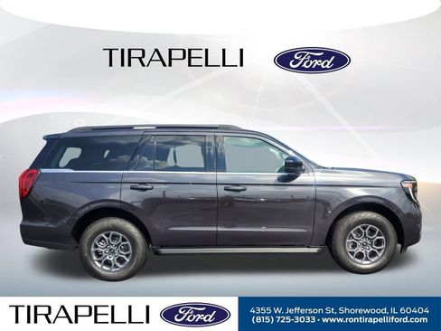 Used 2025 Ford Expedition Active AWD/4WD image 5