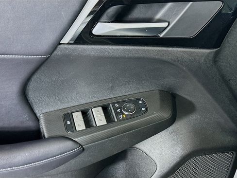 Used 2024 Mitsubishi Outlander SE image 15