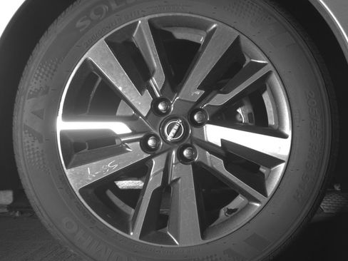 Used 2025 Nissan Versa SV image 13