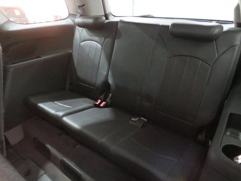 Used 2012 GMC Acadia Denali image 14