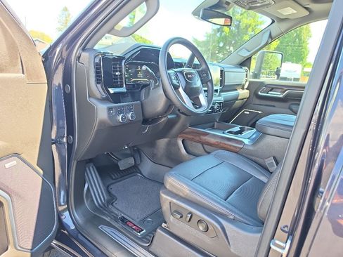 Certified 2024 GMC Sierra 3500 SLT w/ SLT Premium Package AWD/4WD image 15
