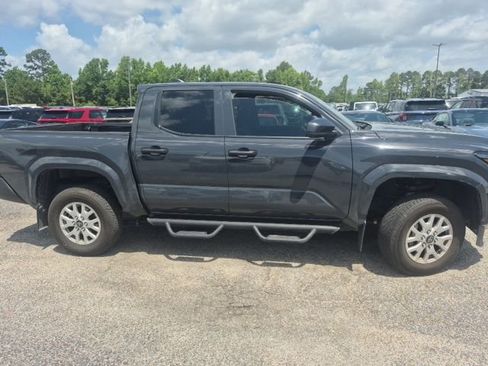 Used 2025 Toyota Tacoma SR RWD image 2