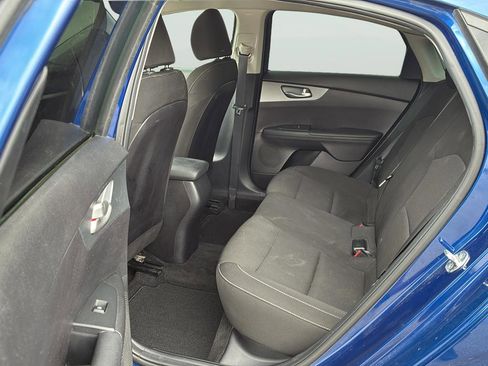 Used 2021 Kia Forte LXS FWD image 21