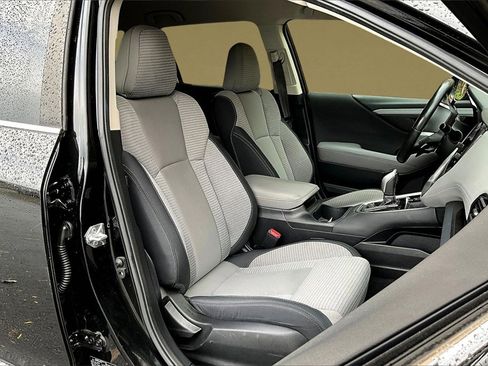 Used 2022 Subaru Outback Premium image 27