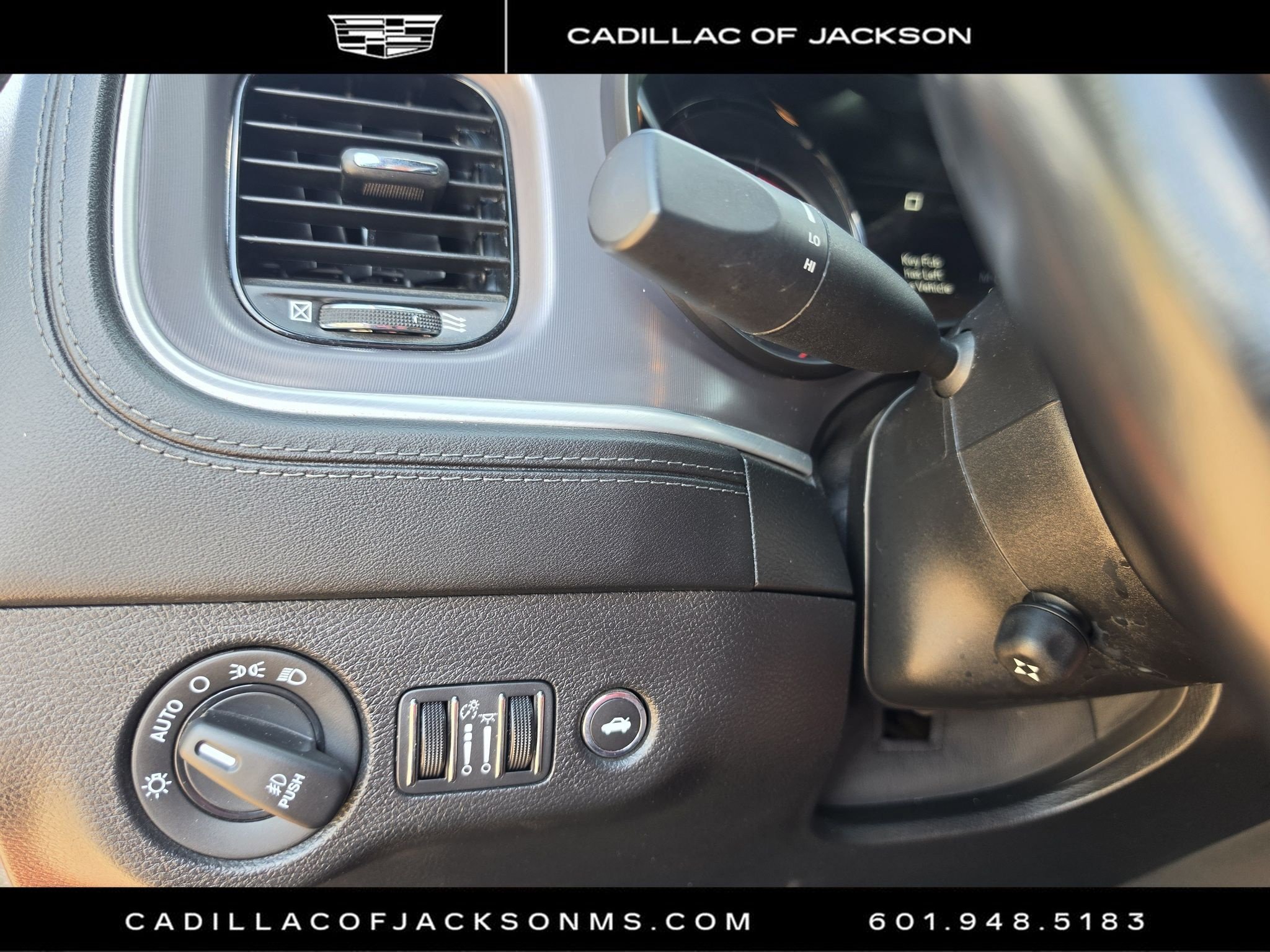 Used 2022 Dodge Charger SXT w/ Plus Group RWD image 17