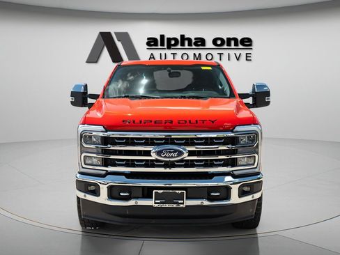 Used 2023 Ford F250 Lariat w/ Lariat Ultimate Package AWD/4WD image 2