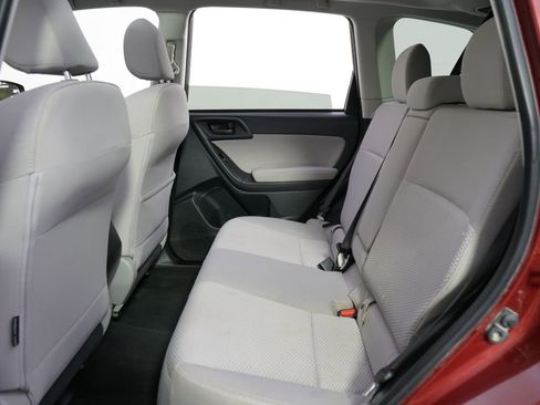 Used 2015 Subaru Forester 2.5i Premium w/ All-Weather Package AWD/4WD image 21