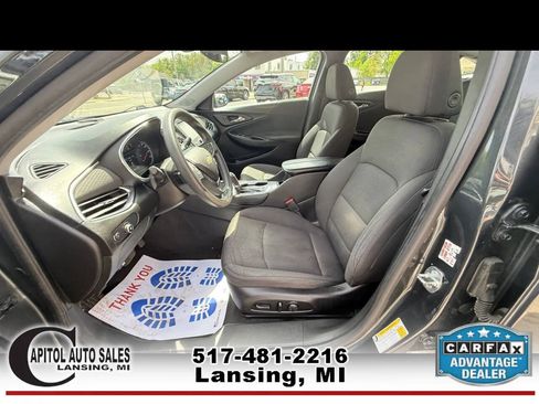 Used 2018 Chevrolet Malibu LT FWD image 12