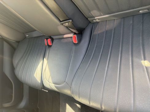 Used 2023 Mercedes-Benz S 500 S 500 image 5