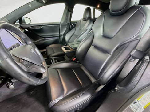 Used 2020 Tesla Model S Long Range AWD/4WD image 2