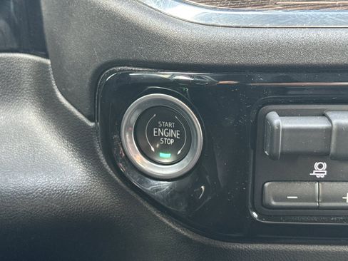 Used 2024 Chevrolet Silverado 1500 RST w/ Z71 Off-Road Package image 18