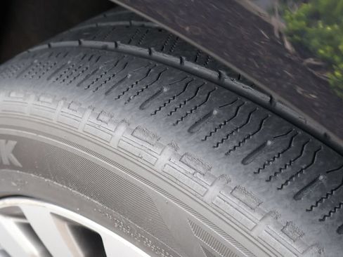 Used 2019 Lincoln Navigator Reserve AWD/4WD image 7