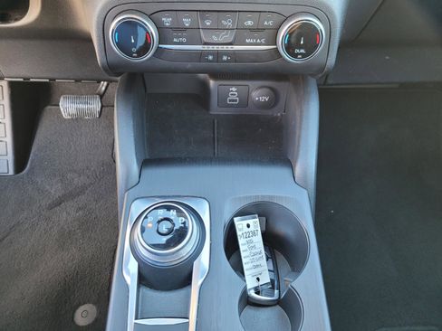 Used 2025 Ford Escape ST-Line image 24