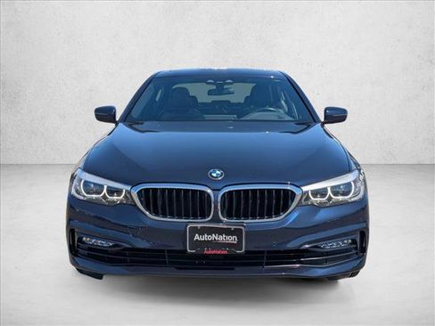 Used 2018 BMW 530i xDrive AWD/4WD image 2
