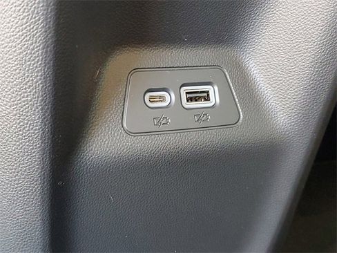 Used 2023 Buick Envision Preferred image 12