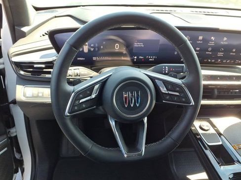 Used 2025 Buick Enclave Sport Touring AWD/4WD image 7