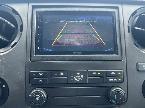 Used 2015 Ford F250 XL w/ Power Equipment Group AWD/4WD image 14