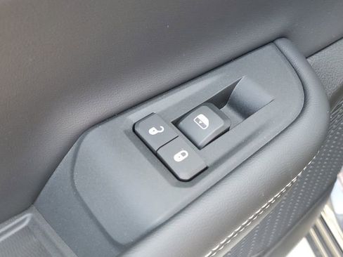 New 2025 Jeep Grand Cherokee L Altitude image 20