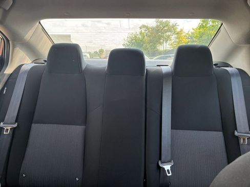 Used 2025 Nissan Sentra SV FWD image 33