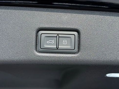 New 2025 Audi Q5 Premium Plus image 19