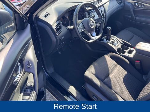 Used 2020 Nissan Rogue SV image 7