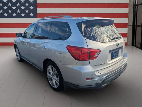 Used 2018 Nissan Pathfinder SL w/ SL Premium Package AWD/4WD image 6