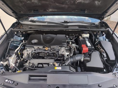 Used 2019 Toyota Camry SE w/ Convenience Package image 32