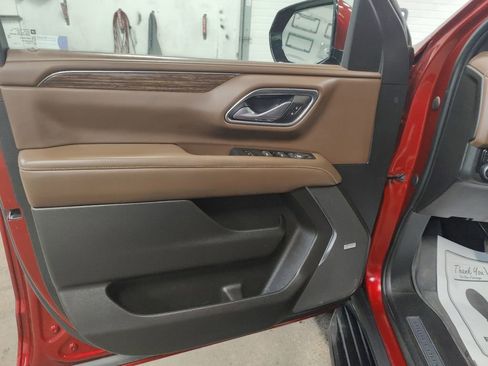 Used 2023 Chevrolet Suburban High Country w/ Max Trailering Package image 17