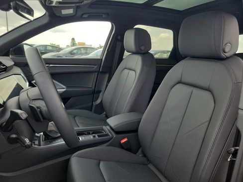New 2025 Audi Q3 2.0T Premium image 15