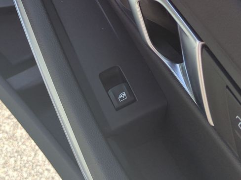 Used 2024 BMW 330i Sedan RWD image 41