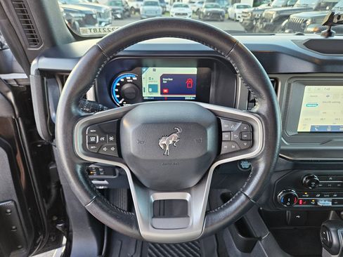 Used 2022 Ford Bronco Outer Banks AWD/4WD image 18