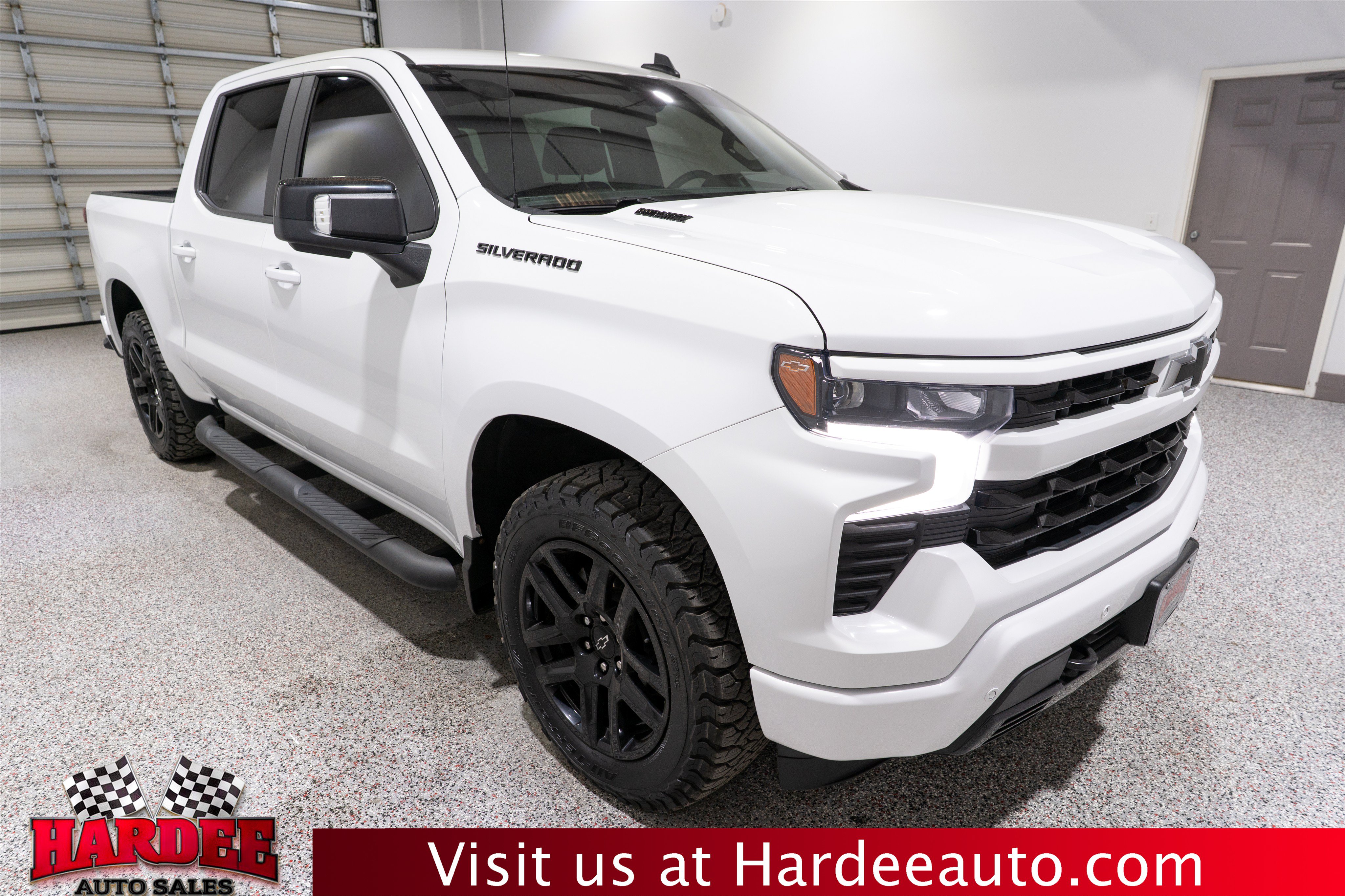 Used 2024 Chevrolet Silverado 1500 RST AWD/4WD image 6