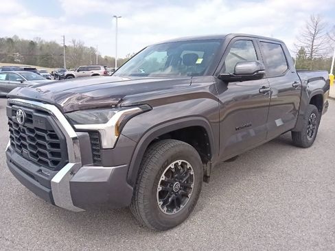 Used 2024 Toyota Tundra SR5 w/ TRD Off-Road Premium Package image 7