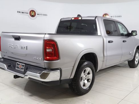 Used 2025 RAM 1500 Big Horn AWD/4WD image 3