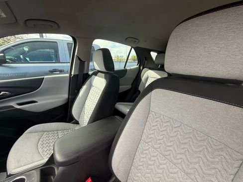 Used 2024 Chevrolet Equinox LS image 7