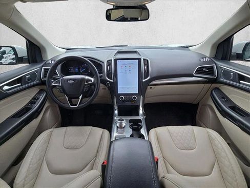 Used 2023 Ford Edge Titanium AWD/4WD image 16
