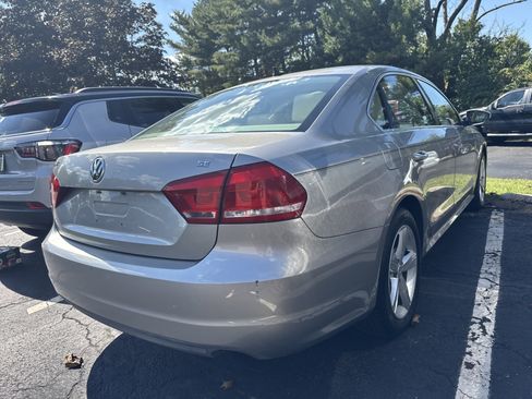 Used 2012 Volkswagen Passat 2.5 SE image 6